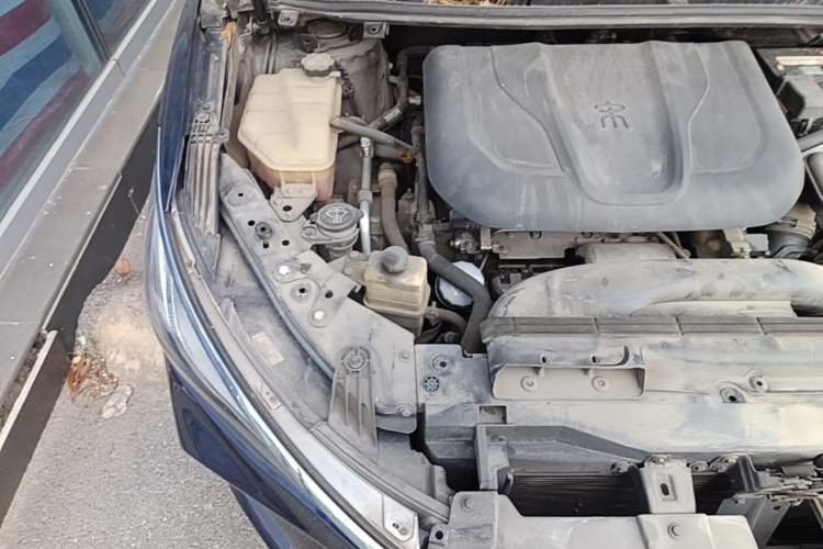 Used BYD Song MAX 2017 1.5T Automatic Smart Connect Elite 7-Seater Engine Bay Right