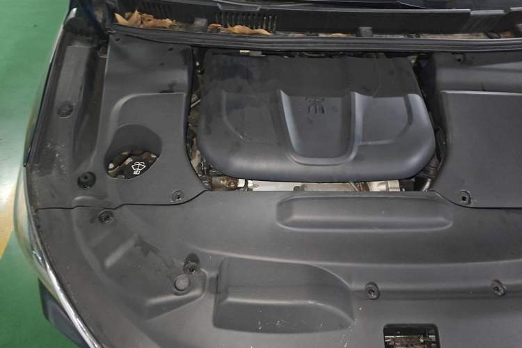 Used BYD Song MAX 2017 1.5T Automatic Smart Connect Elite 7-Seater Engine Bay Right
