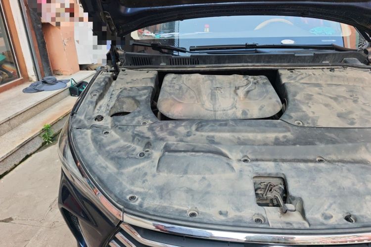 Used BYD Song MAX 2017 1.5T Automatic Smart Connect Luxury 7-Seater Engine Bay Right