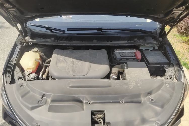Used BYD Song MAX 2017 1.5T Manual Smart Connect Luxury 7-Seater Engine Bay