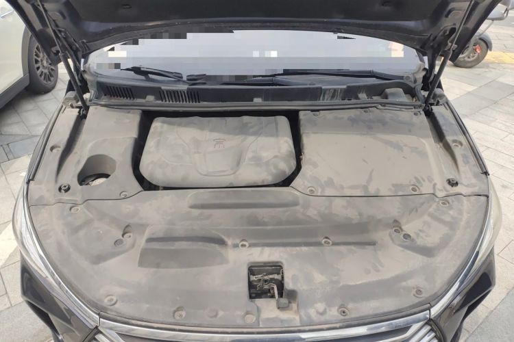 Used BYD Song MAX 2017 1.5T Automatic Smart Connect Prestige 7-Seater Engine Bay