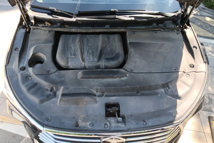 Used BYD Song MAX 2017 1.5T Automatic Smart Connect Prestige 7-Seater Engine Bay