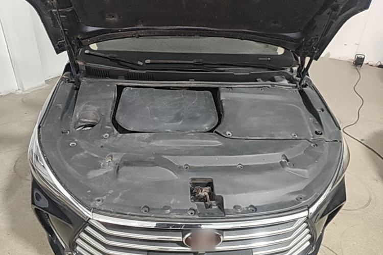 Used BYD Song MAX 2017 1.5T Automatic Smart Connect Elite 7-Seater Engine Bay