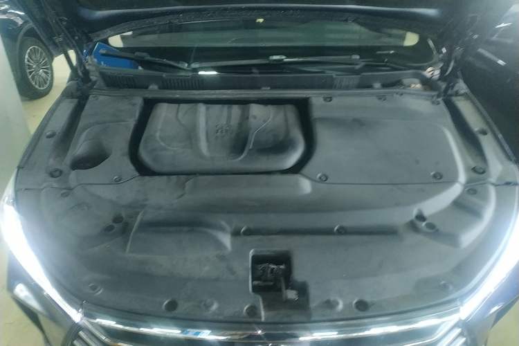 Used BYD Song MAX 2017 1.5T Automatic Smart Connect Elite 7-Seater Engine Bay