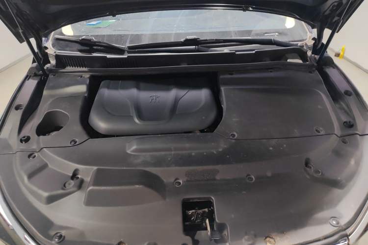 Used BYD Song MAX 2017 1.5T Automatic Smart Connect Elite 7-Seater Engine Bay