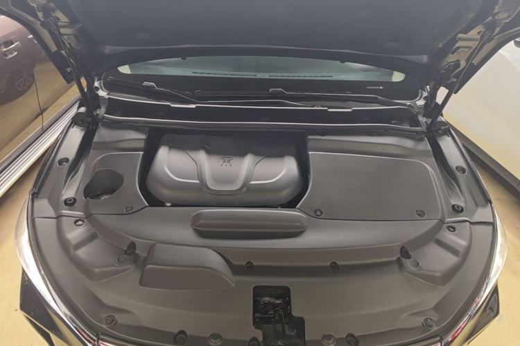 Used BYD Song MAX 2017 1.5T Automatic Smart Connect Elite 7-Seater Engine Bay