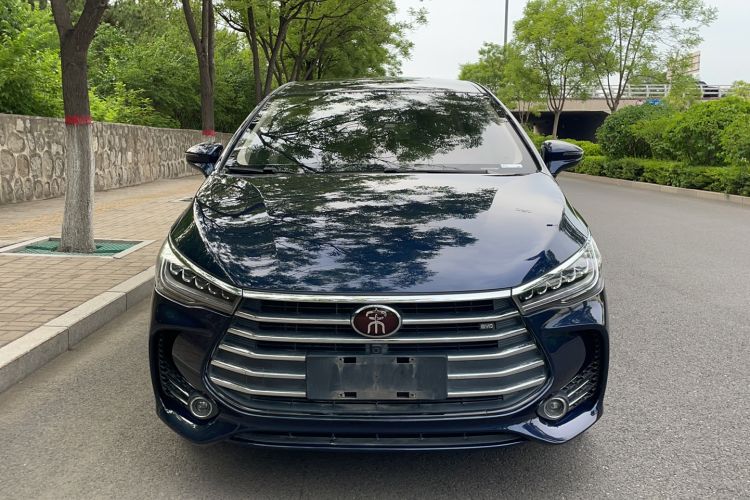 Used BYD Song MAX 2017 1.5T Manual Smart Connect Luxury 7-Seater Exterior 1