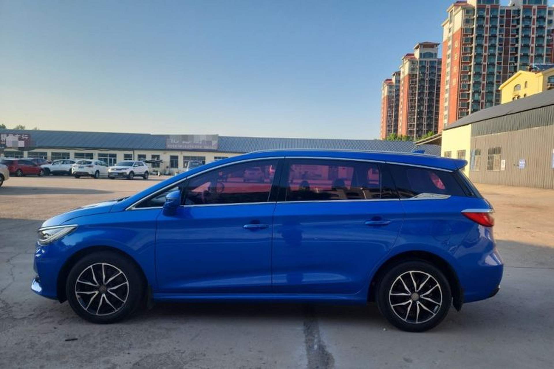 Used BYD Song MAX 2017 1.5T Automatic Smart Connect Elite 7-Seater Exterior 1