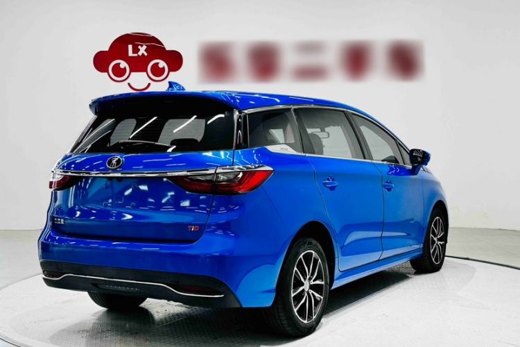 Used BYD Song MAX 2017 1.5T Automatic Smart Connect Luxury 7-Seater Exterior 1