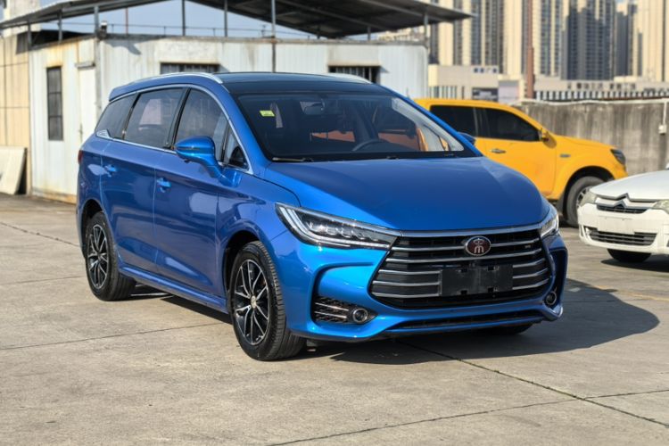 Used BYD Song MAX 2017 1.5T Automatic Smart Connect Elite 7-Seater Exterior 2