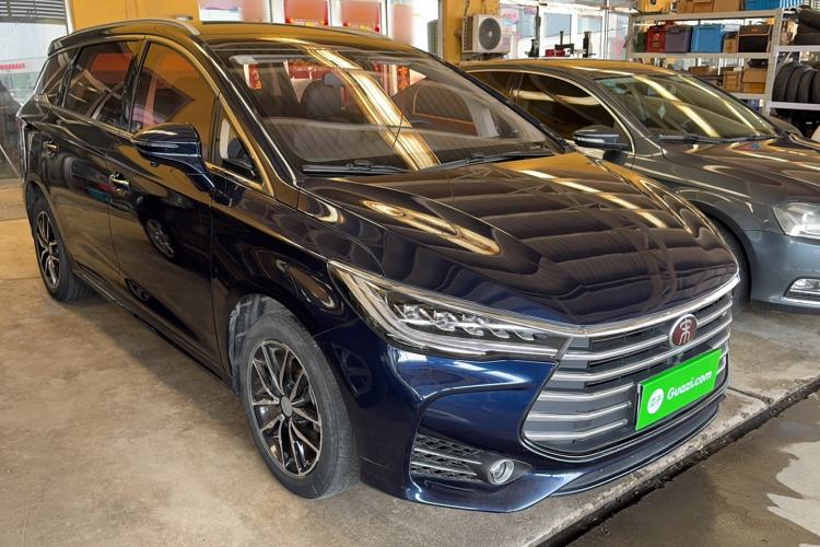 Used BYD Song MAX 2017 1.5T Automatic Smart Connect Elite 7-Seater Exterior 2