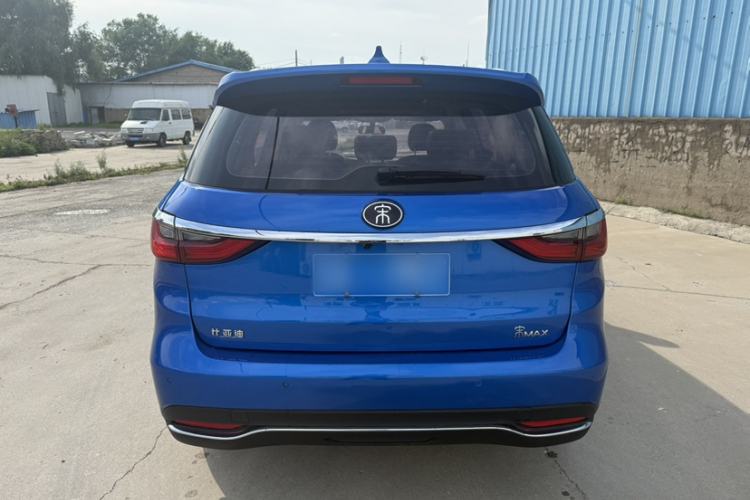 Used BYD Song MAX 2017 1.5T Automatic Smart Connect Elite 7-Seater Exterior 2