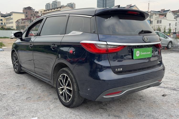 Used BYD Song MAX 2017 1.5T Automatic Smart Connect Elite 7-Seater Exterior 2