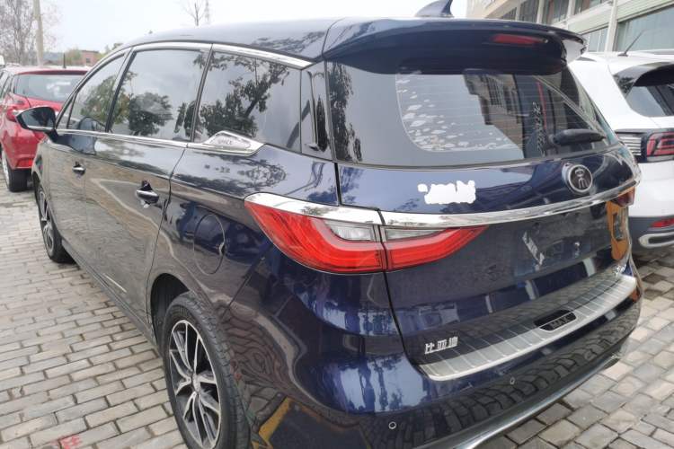 Used BYD Song MAX 2017 1.5T Automatic Smart Connect Luxury 7-Seater Exterior 2