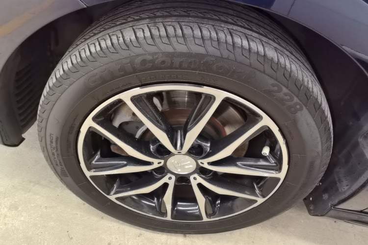 Used BYD Song MAX 2017 1.5T Automatic Smart Connect Elite 7-Seater Exterior 2