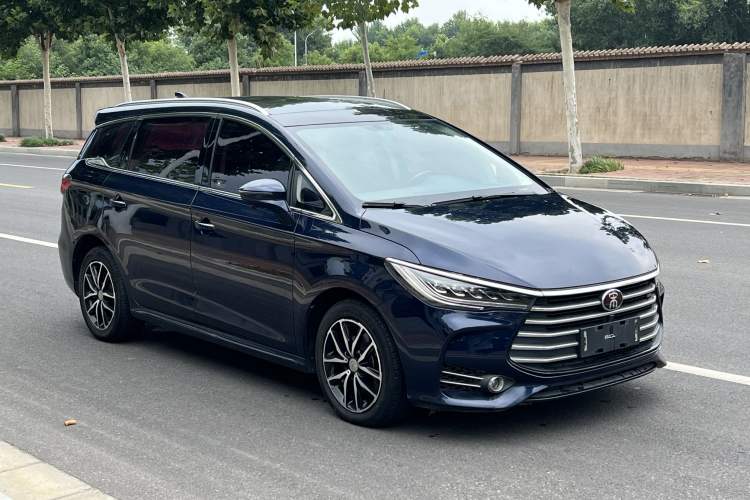 Used BYD Song MAX 2017 1.5T Automatic Smart Connect Elite 7-Seater Exterior 3
