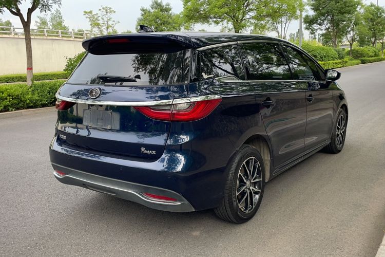 Used BYD Song MAX 2017 1.5T Manual Smart Connect Luxury 7-Seater Exterior 3
