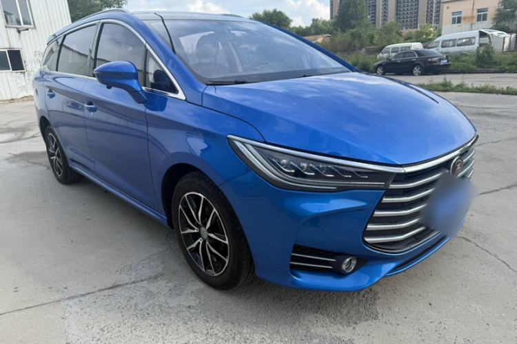 Used BYD Song MAX 2017 1.5T Automatic Smart Connect Elite 7-Seater Exterior 3