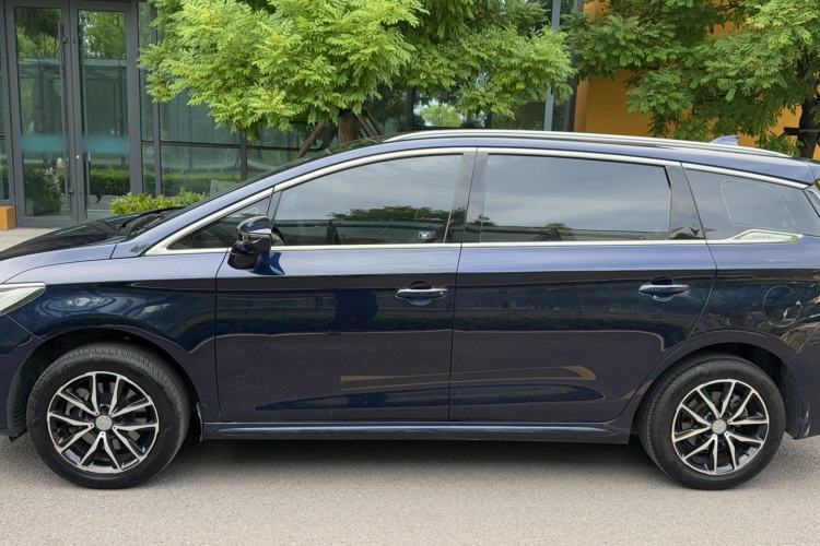 Used BYD Song MAX 2017 1.5T Automatic Smart Connect Prestige 7-Seater Exterior 4