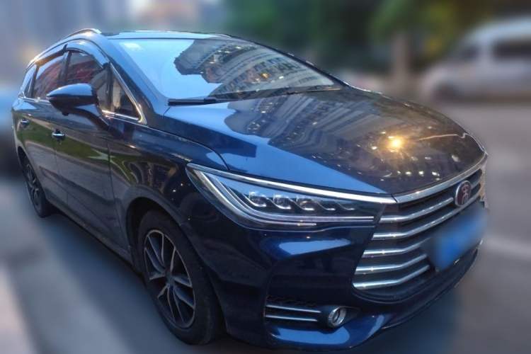 Used BYD Song MAX 2017 1.5T Automatic Smart Connect Elite 7-Seater Exterior 4