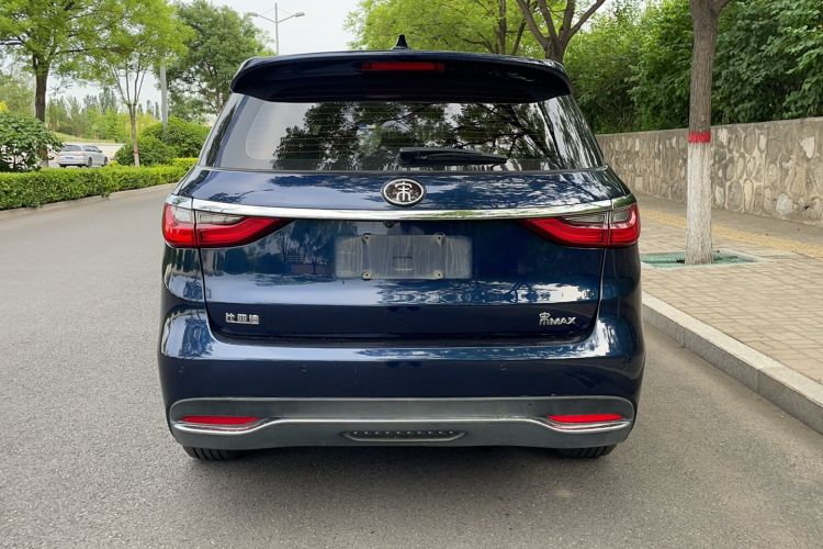 Used BYD Song MAX 2017 1.5T Manual Smart Connect Luxury 7-Seater Exterior 4