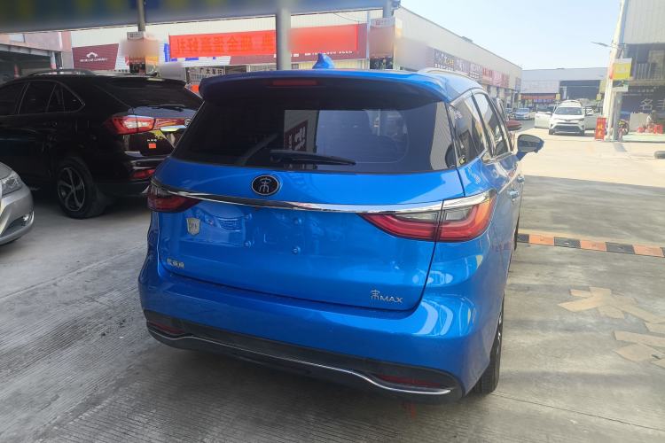 Used BYD Song MAX 2017 1.5T Automatic Smart Connect Elite 7-Seater Exterior 4