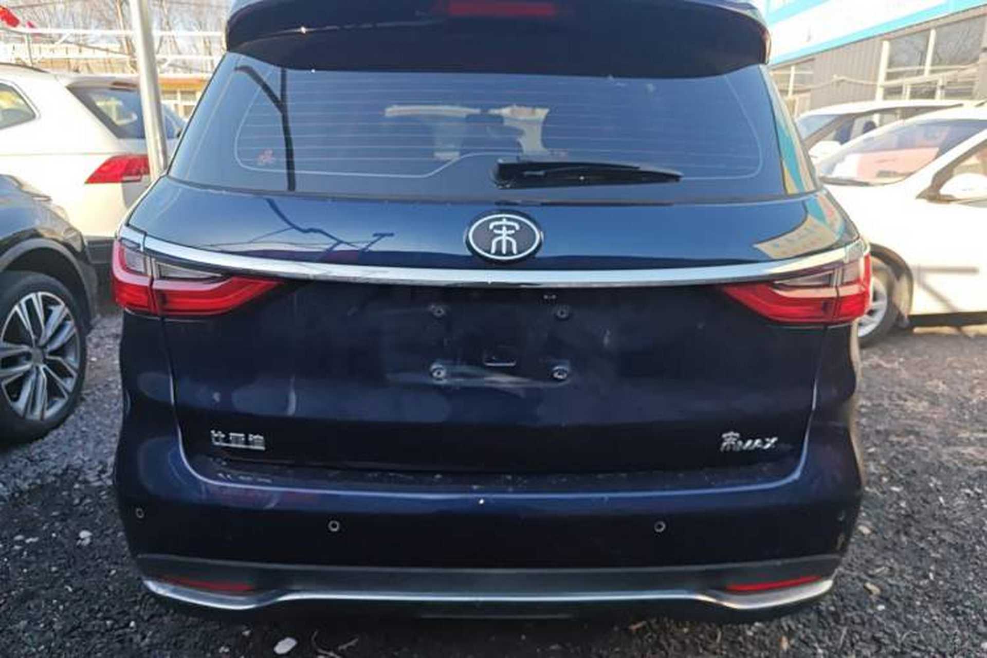 Used BYD Song MAX 2017 1.5T Automatic Smart Connect Luxury 7-Seater Exterior 4