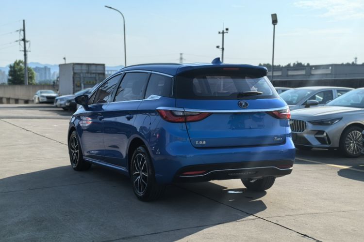 Used BYD Song MAX 2017 1.5T Automatic Smart Connect Elite 7-Seater Exterior 5