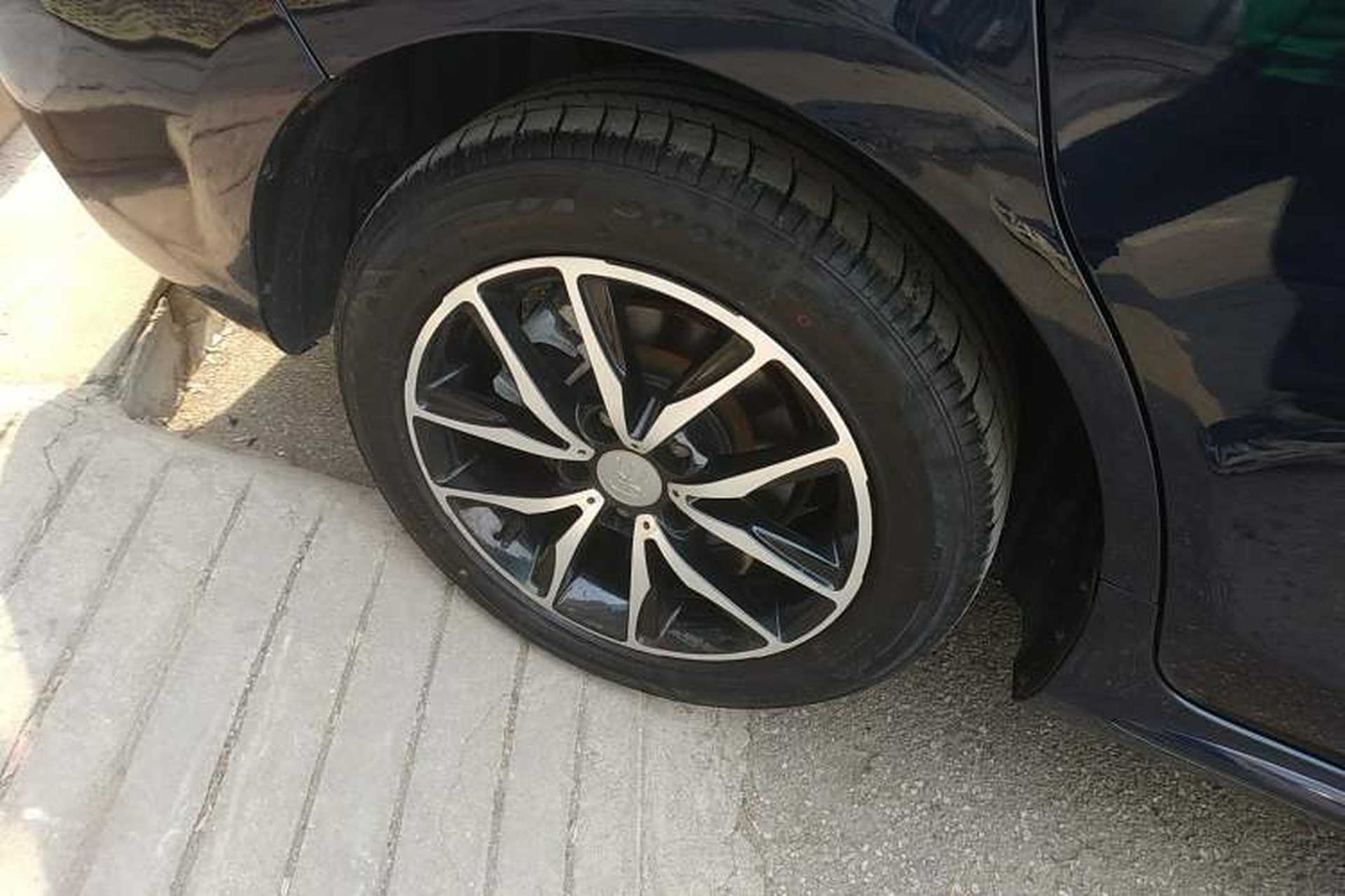 Used BYD Song MAX 2017 1.5T Automatic Smart Connect Elite 7-Seater Exterior 5