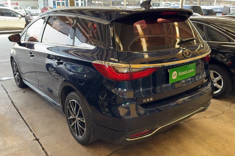 Used BYD Song MAX 2017 1.5T Automatic Smart Connect Elite 7-Seater Exterior 5