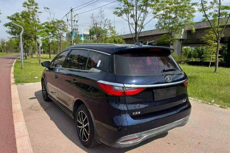 Used BYD Song MAX 2017 1.5T Automatic Smart Connect Elite 7-Seater Exterior 5