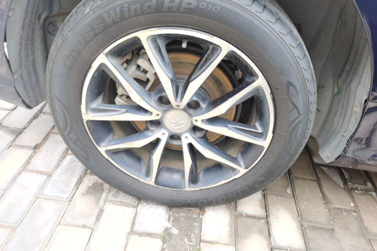 Used BYD Song MAX 2017 1.5T Automatic Smart Connect Luxury 7-Seater Exterior 5
