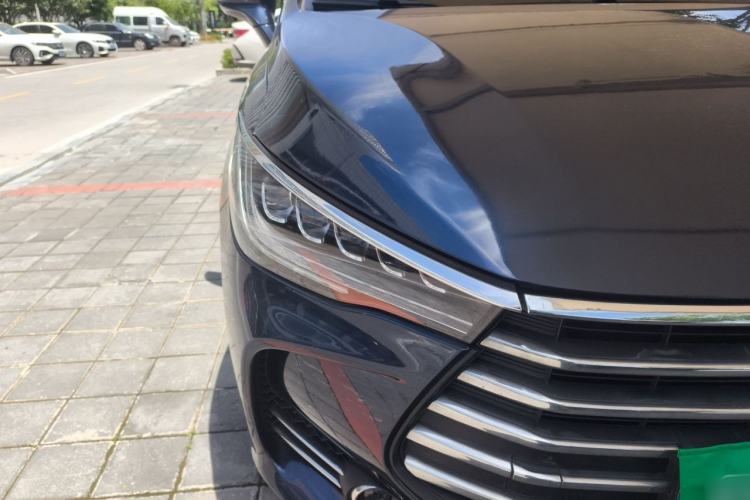 Used BYD Song MAX 2017 1.5T Automatic Smart Connect Elite 7-Seater Exterior 6