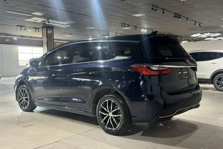 Used BYD Song MAX 2017 1.5T Automatic Smart Connect Luxury 7-Seater Exterior 6