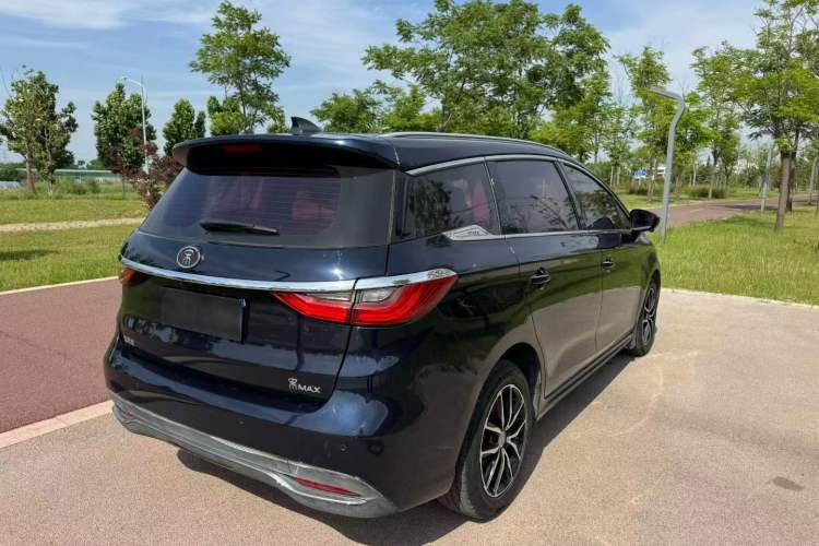 Used BYD Song MAX 2017 1.5T Automatic Smart Connect Elite 7-Seater Exterior 6