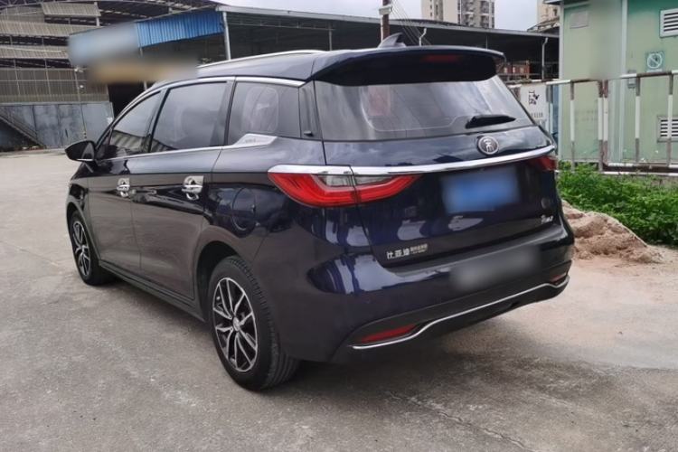 Used BYD Song MAX 2017 1.5T Automatic Smart Connect Elite 7-Seater Exterior 8