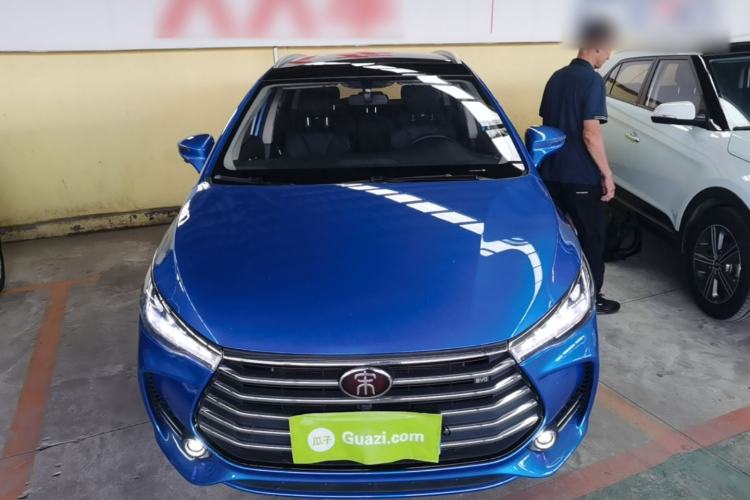Used BYD Song MAX 2017 1.5T Automatic Smart Connect Elite 7-Seater Front