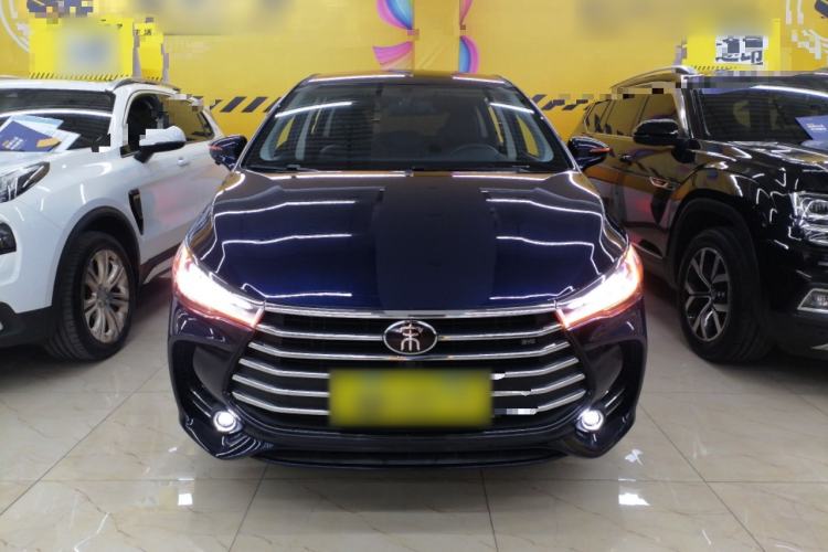 Used BYD Song MAX 2017 1.5T Automatic Smart Connect Luxury 7-Seater Front