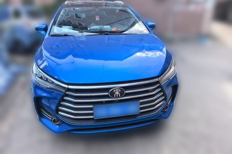 Used BYD Song MAX 2017 1.5T Automatic Smart Connect Elite 7-Seater Front