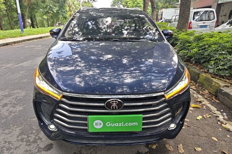 Used BYD Song MAX 2017 1.5T Automatic Smart Connect Elite 7-Seater Front