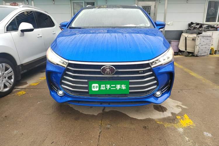 Used BYD Song MAX 2017 1.5T Automatic Smart Connect Prestige 7-Seater Front