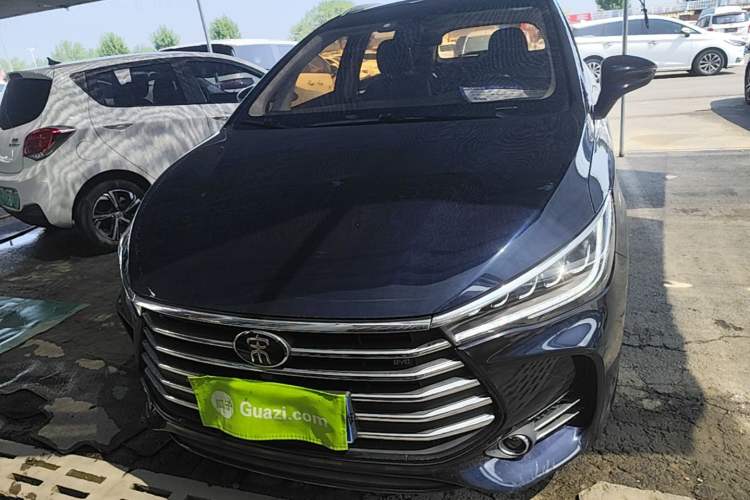 Used BYD Song MAX 2017 1.5T Automatic Smart Connect Elite 7-Seater Front