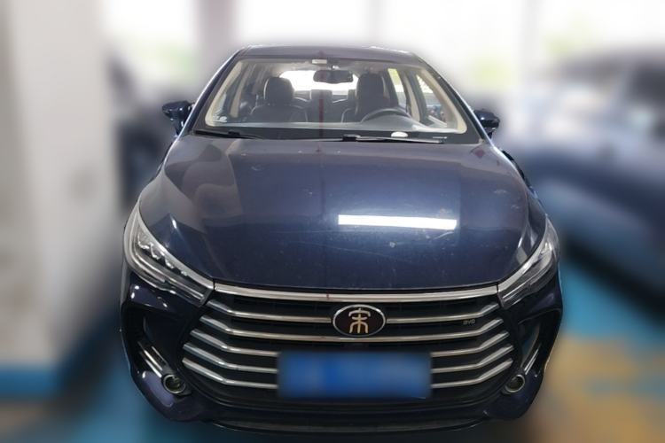 Used BYD Song MAX 2017 1.5T Manual Smart Connect Luxury 7-Seater Front