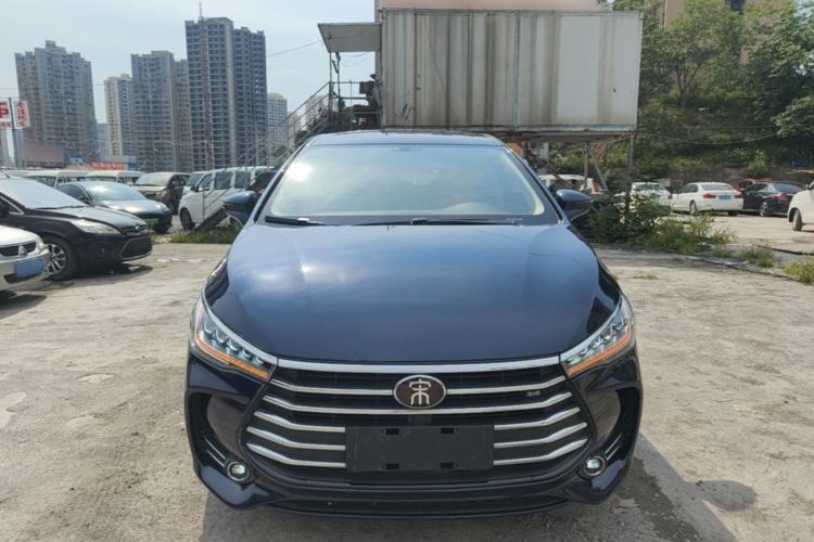 Used BYD Song MAX 2017 1.5T Manual Smart Connect Luxury 7-Seater Front