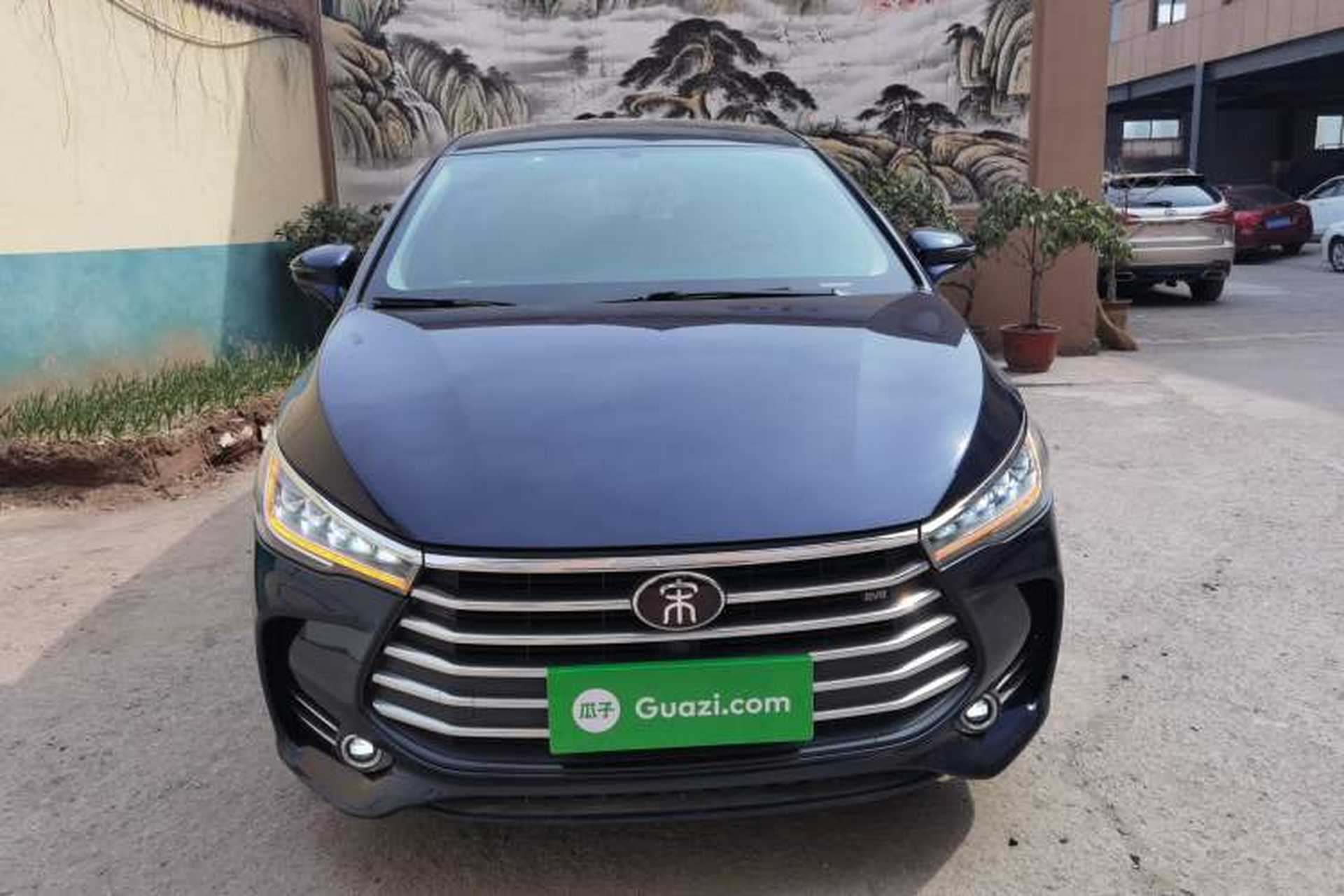 Used BYD Song MAX 2017 1.5T Automatic Smart Connect Luxury 7-Seater Front
