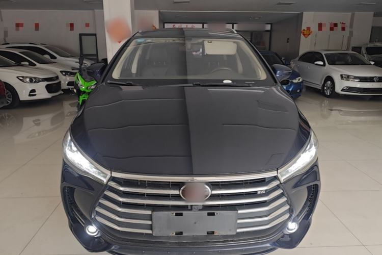 Used BYD Song MAX 2017 1.5T Automatic Smart Connect Elite 7-Seater Front