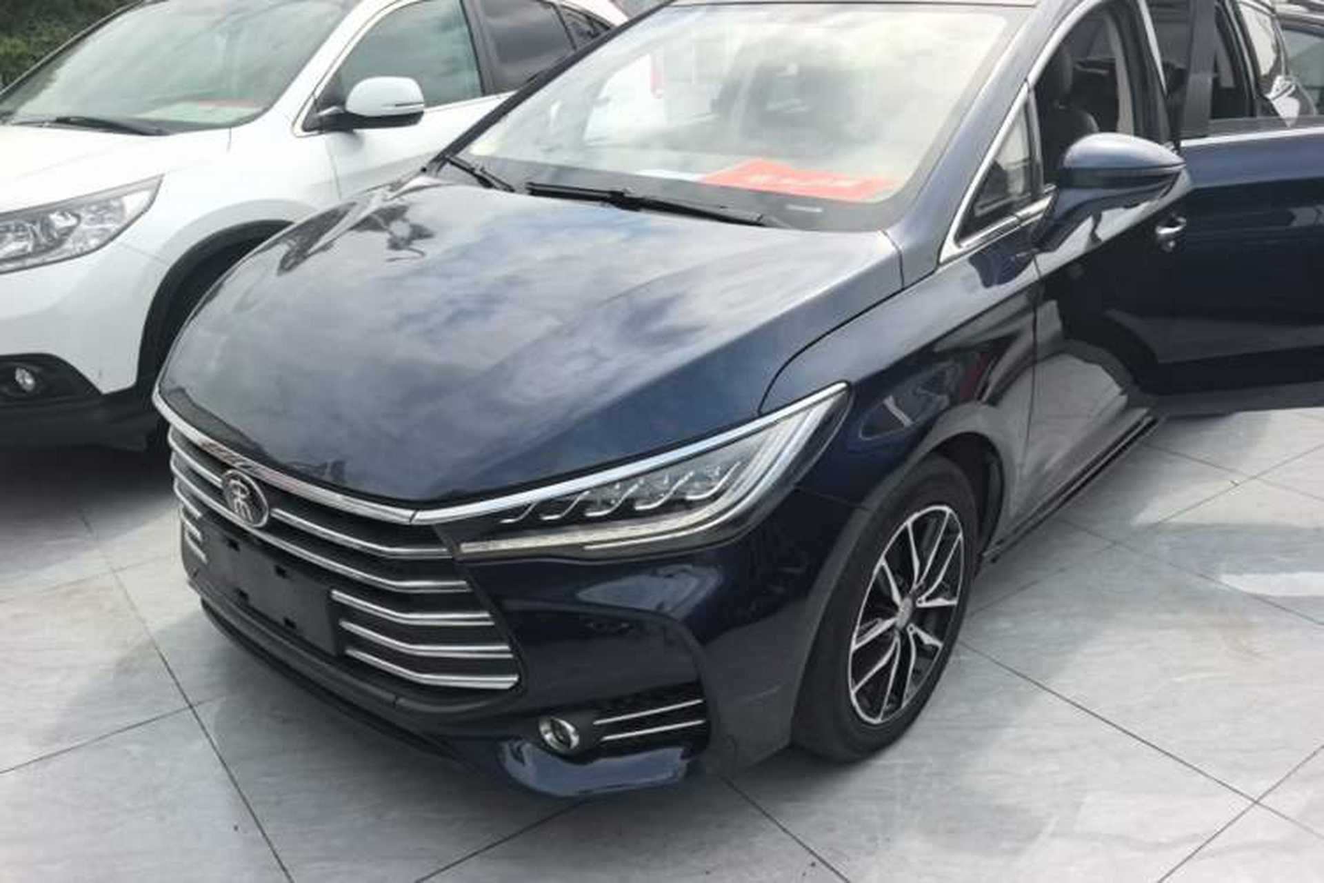 Used BYD Song MAX 2017 1.5T Automatic Smart Connect Prestige 7-Seater Front Left 45 Deg
