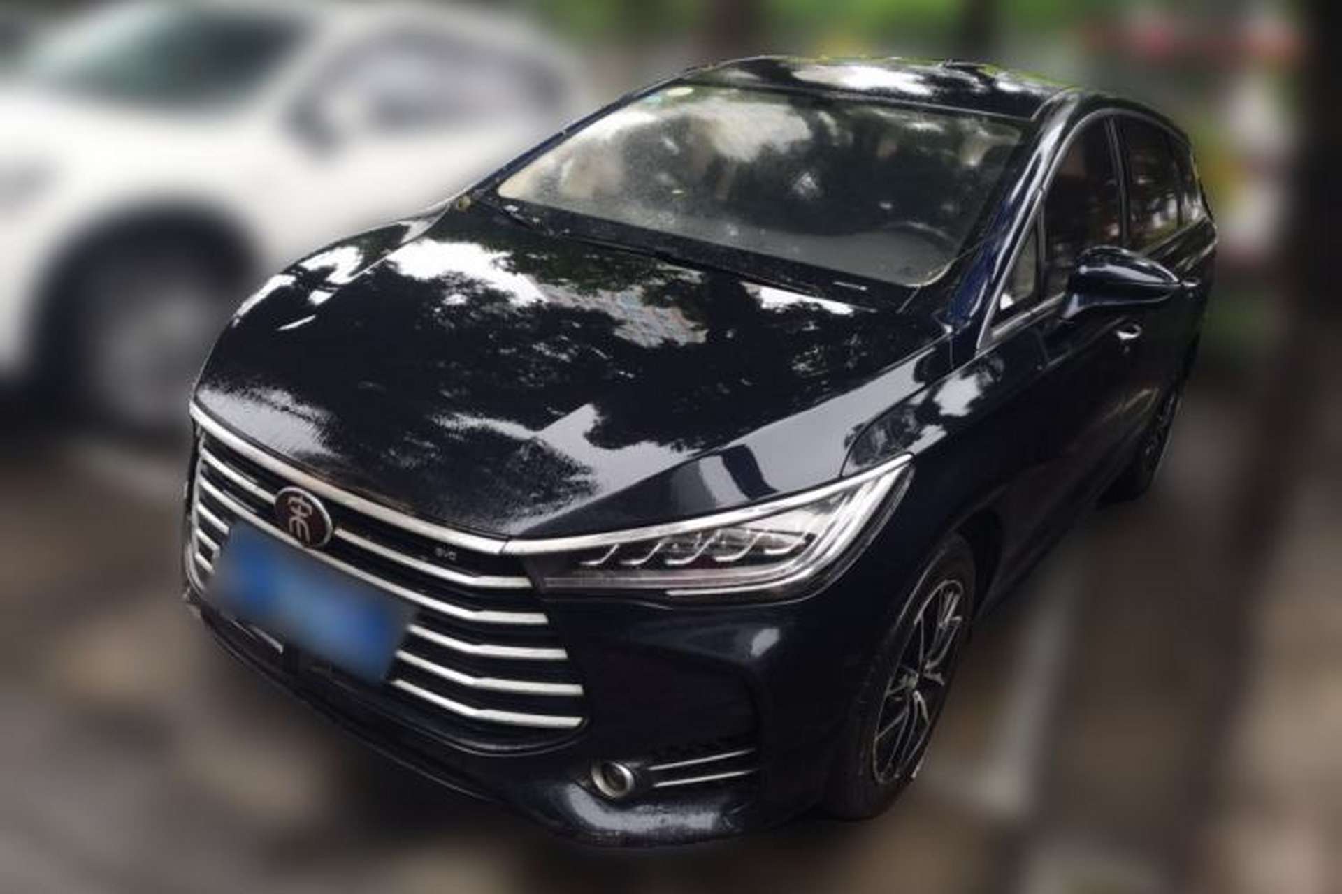 Used BYD Song MAX 2017 1.5T Automatic Smart Connect Luxury 7-Seater Front Left 45 Deg