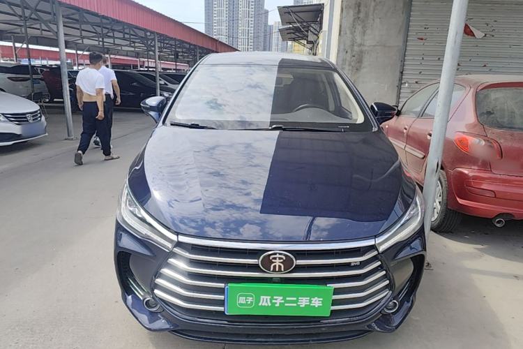 Used BYD Song MAX 2017 1.5T Automatic Smart Connect Luxury 7-Seater Front
