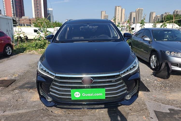 Used BYD Song MAX 2017 1.5T Automatic Smart Connect Elite 7-Seater Front